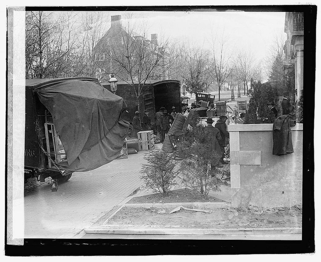 Wilson moving, 1921.