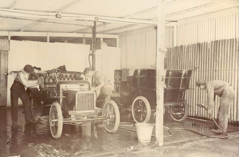 The Lewis car wash, unknown location, c1905-6