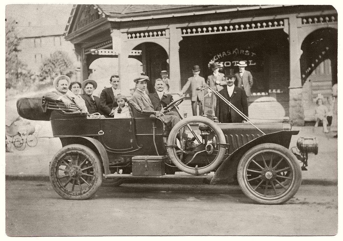 Cars in 1900s