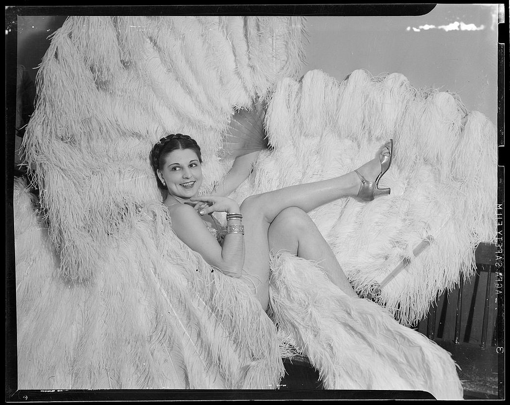 Vintage: Boston Showgirls in the 1940s