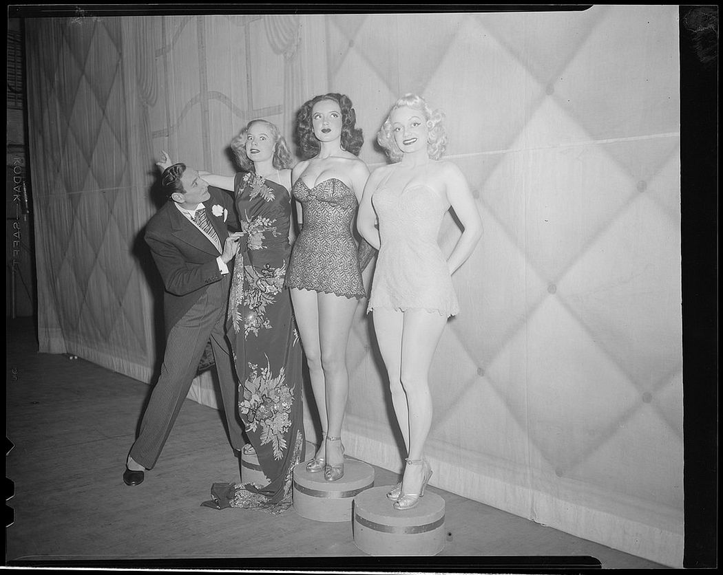 Vintage: Boston Showgirls in the 1940s