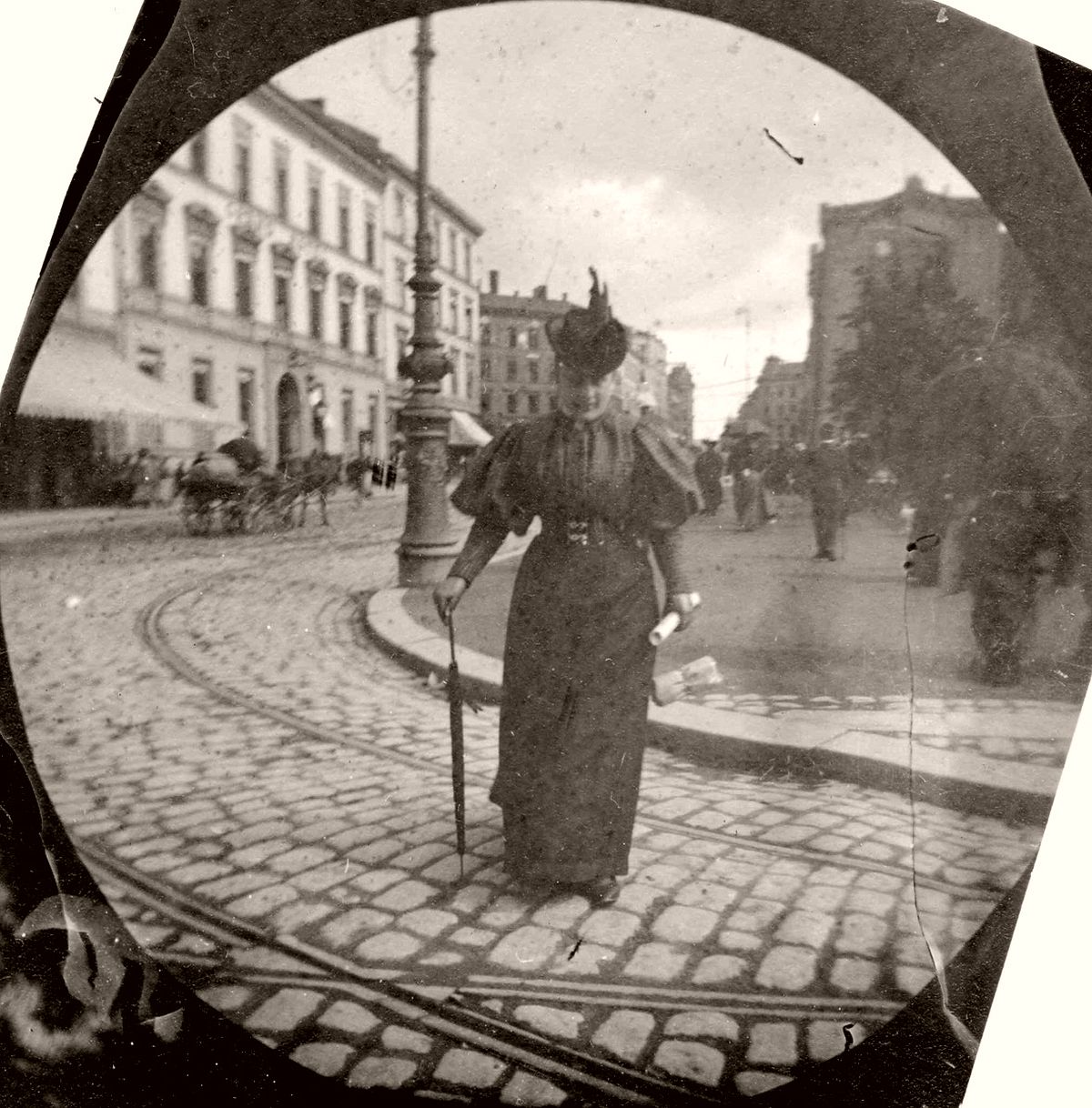 Vintage: Street Shots of Oslo by Carl Størmer (1890s)