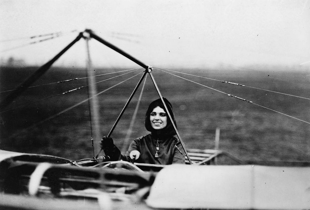 Harriet Quimby and her Blériot XI. (Library of Congress)