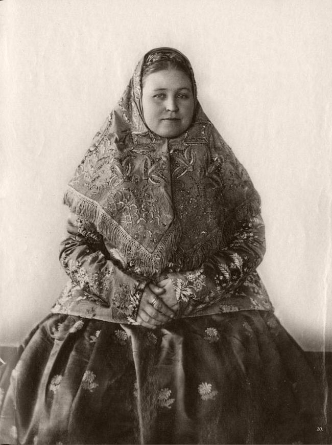 Vintage: Russian Beauties in Traditional Costumes (late 19th Century ...