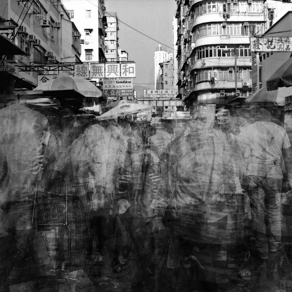 © Zhou HanShun: Frenetic City