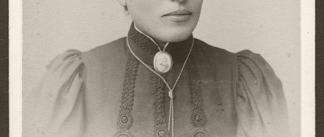 Biography: 19th Century Portrait photographer Georg Emil Hansen