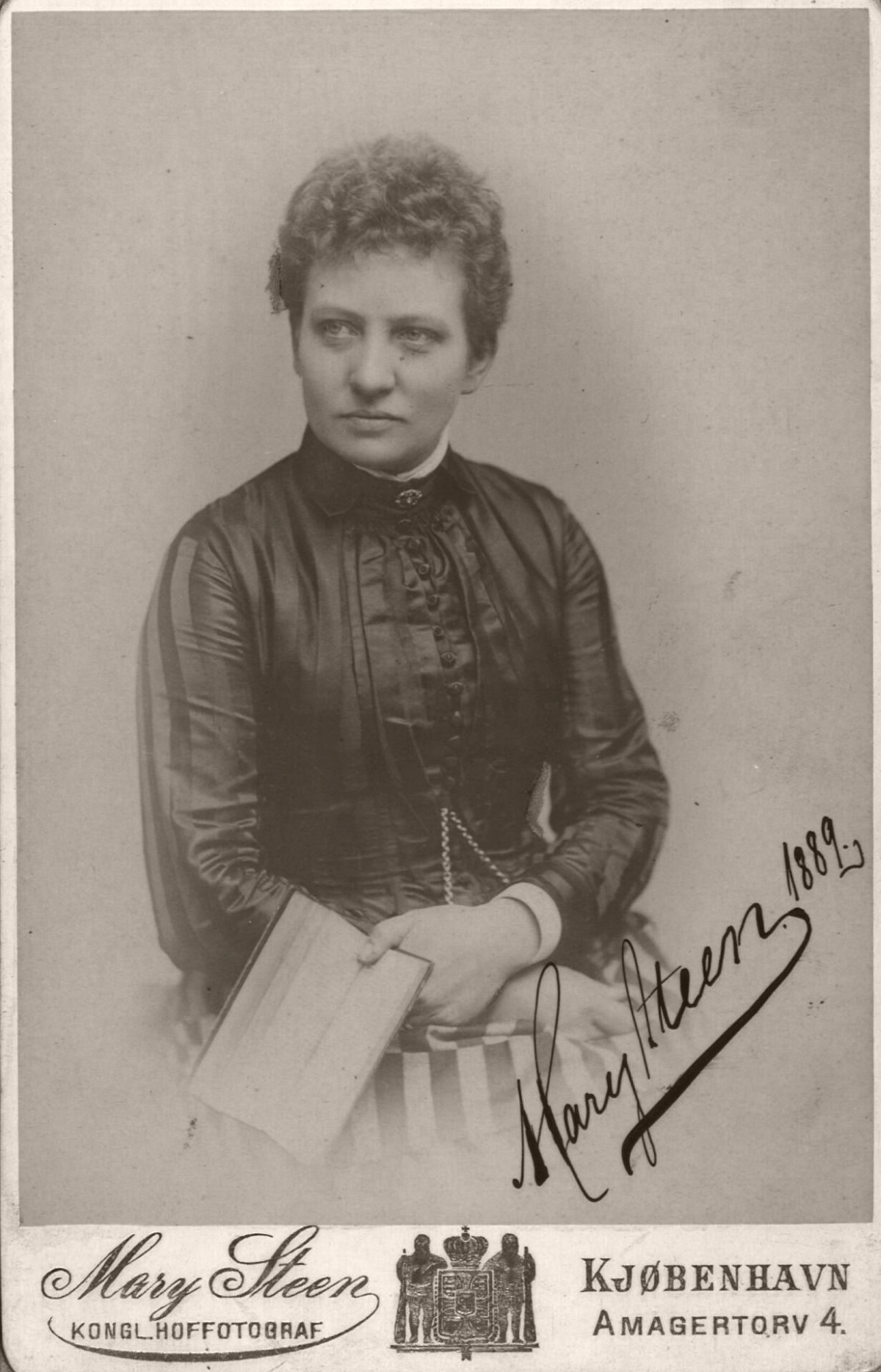 Mary Steen: self-portrait 1889