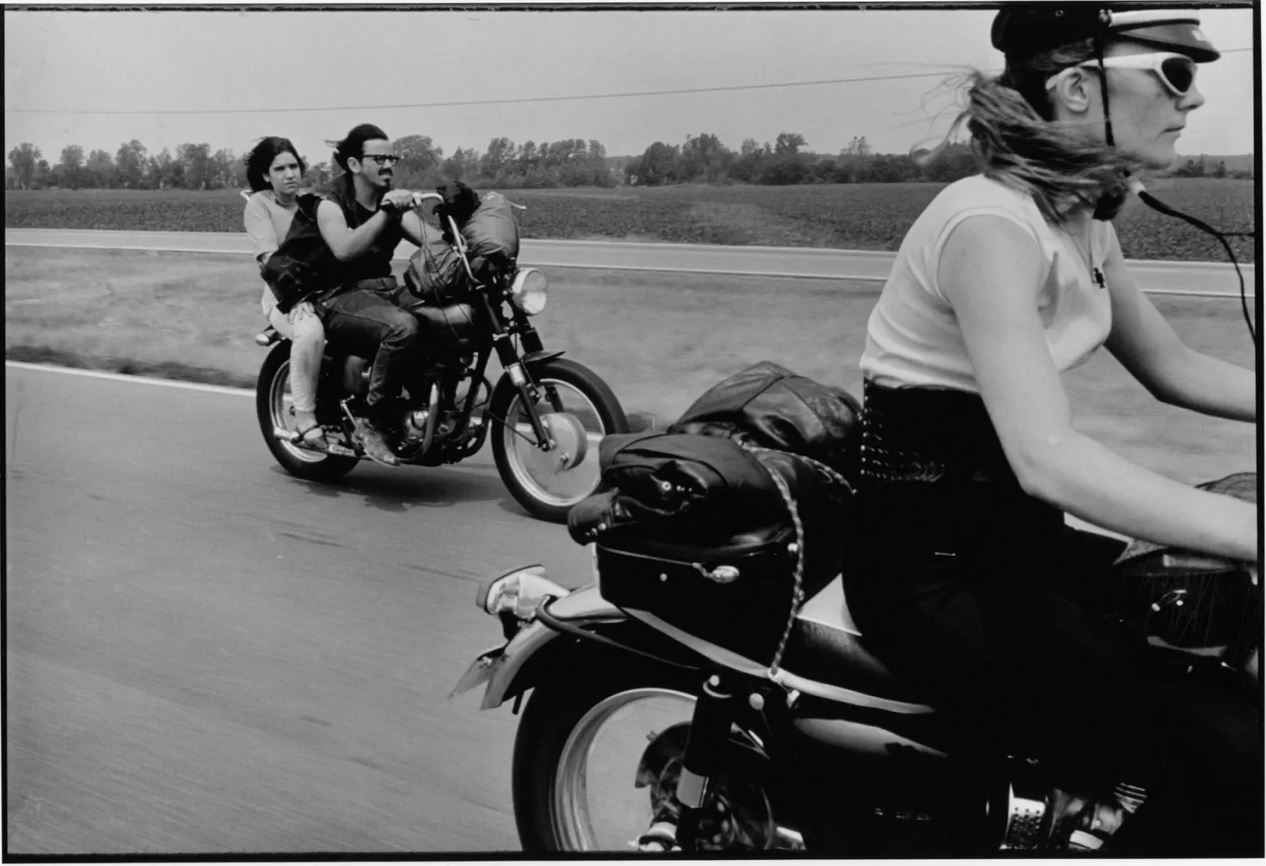 Danny Lyon: The Bikeriders | MONOVISIONS - Black & White 