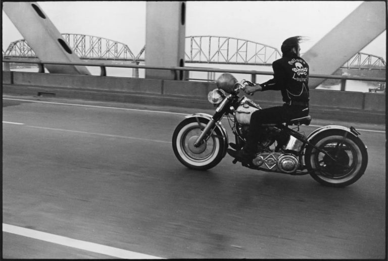 Danny Lyon: The Bikeriders | MONOVISIONS - Black & White Photography ...