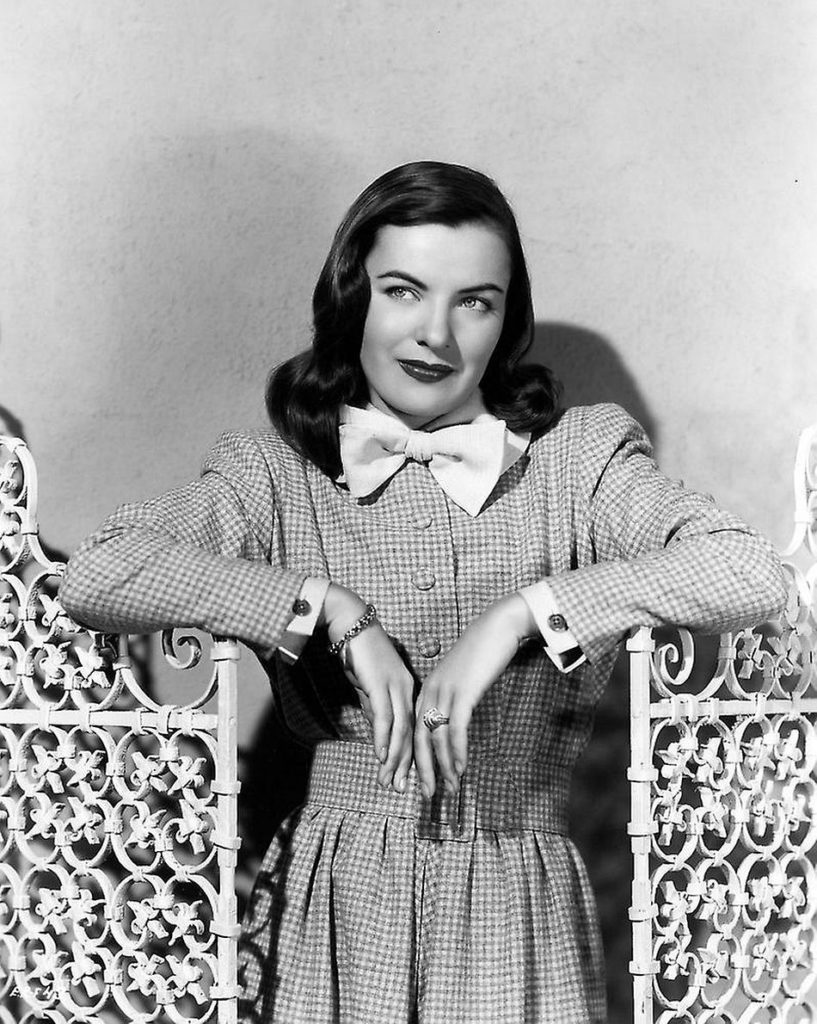 Vintage Hollywood Actress Ella Raines 1940s MONOVISIONS.