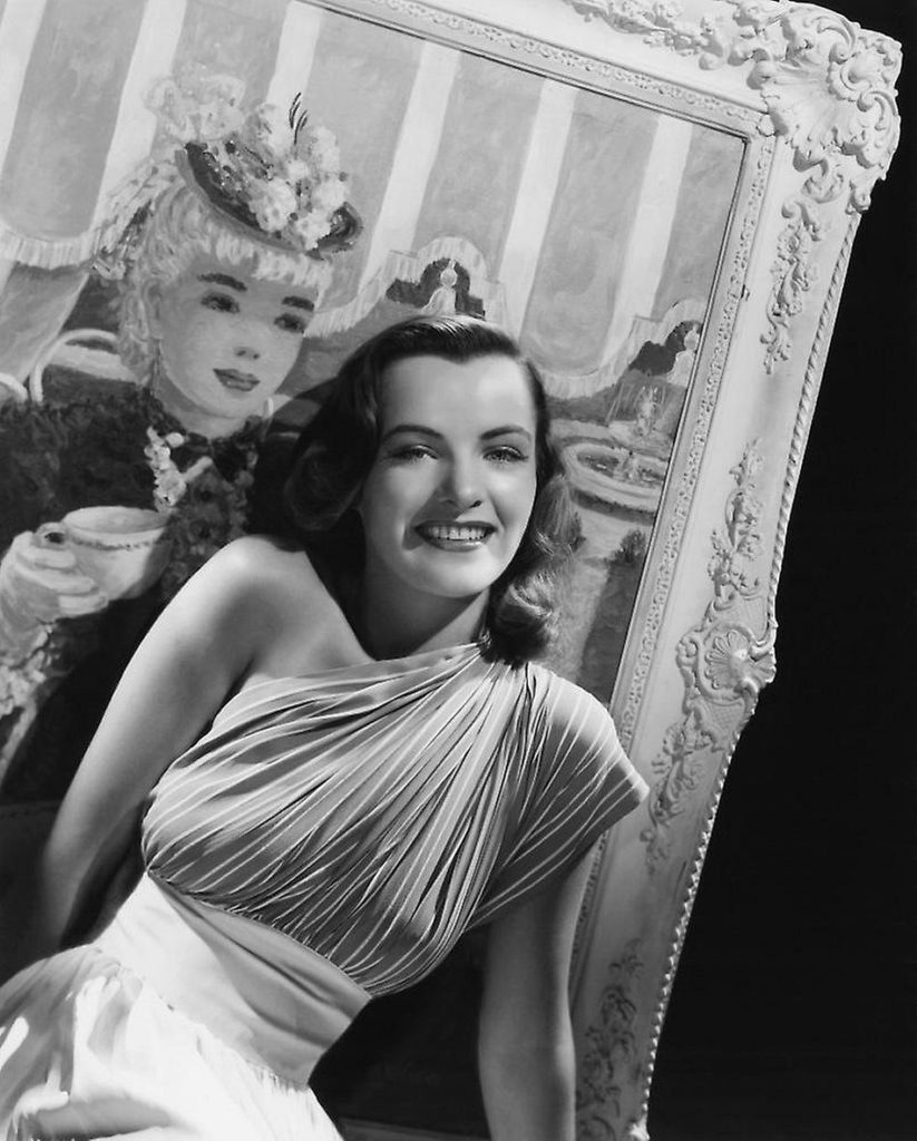 Vintage Hollywood Actress Ella Raines 1940s Monovisions Black