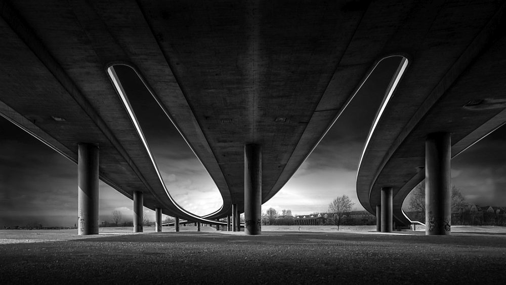 © Frank Loddenkemper: Rheinkniebrücke / MonoVisions Photography Awards 2019 winner