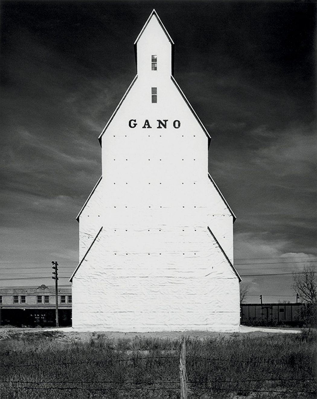 Wright Morris, “Gano” Grain Elevator, Kinsley, Kansas, 1940 © Estate of Wright Morris