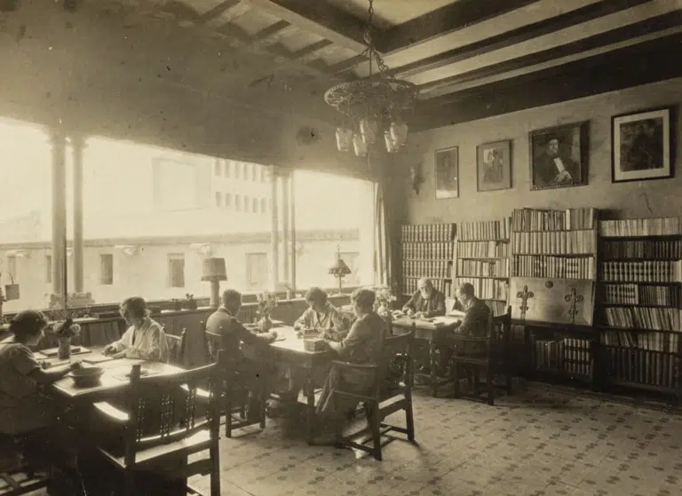 Bar Torino Adolf Mas, 1905 © Fundació Institut Amatller d’Art Hispànic