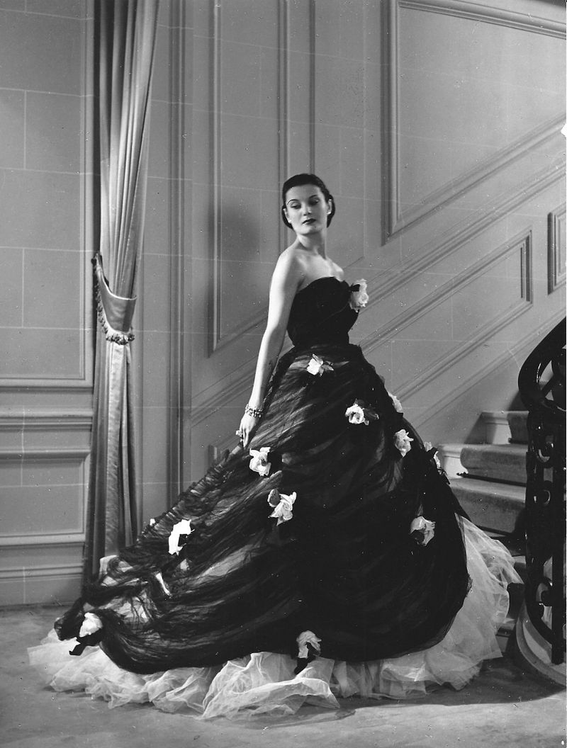 Willy Maywald #39, Christian Dior, 1952 Vintage, 24x18 cm Courtesy in focus Galerie / © Willy Maywald Estate