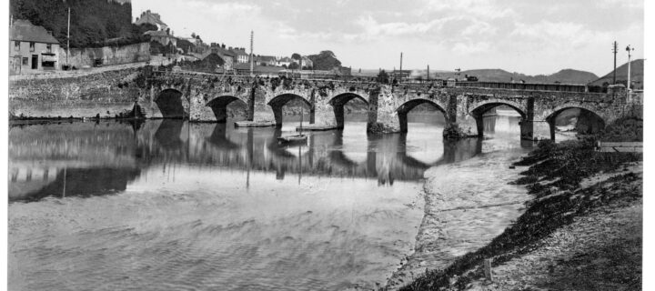 Vintage: Historic B&W photos of Towns in Wales (1890s)
