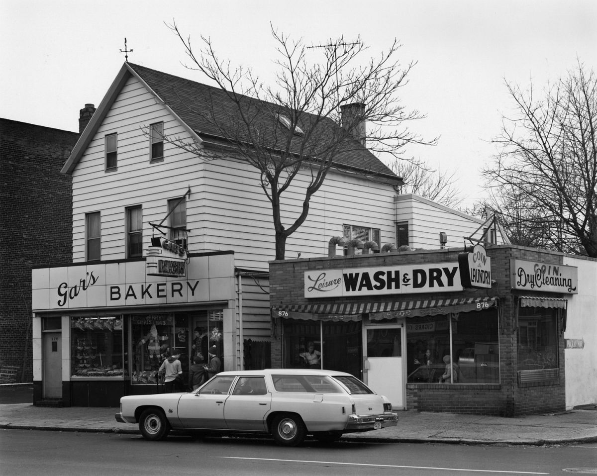 Gar's Bakery and Leisure Laundry, Newark, New Jersey  1974