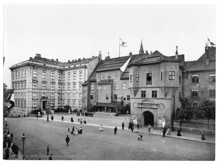 Vintage: Historic B&W photos of Konigsberg, East Prussia (Kaliningrad ...