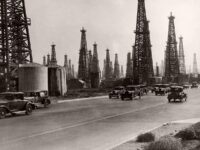 Vintage: Oil derricks in California (1920s-1930s)