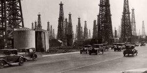 Vintage: Oil derricks in California (1920s-1930s)