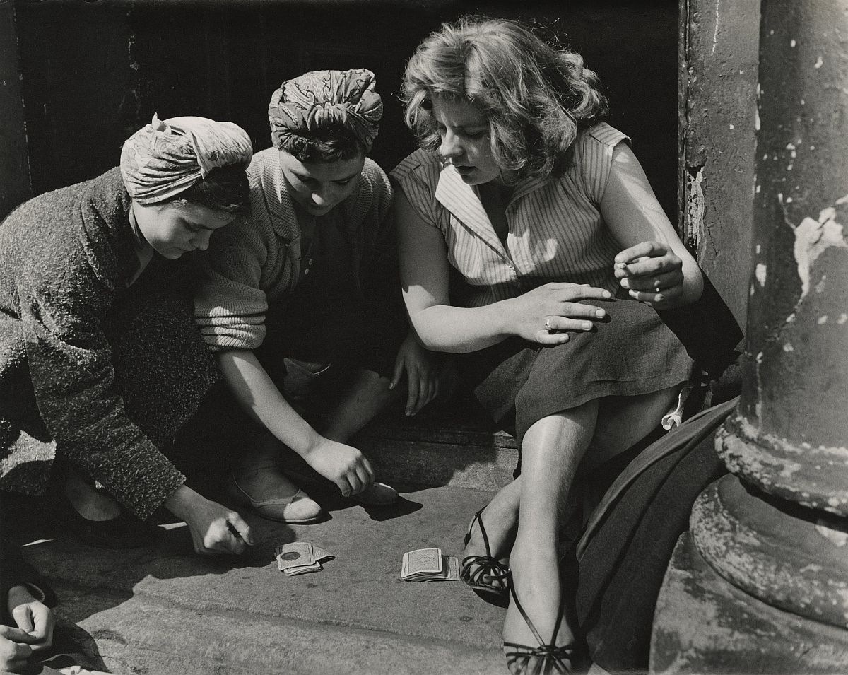 Girls Gambling, Southam Street, North Kensington, London