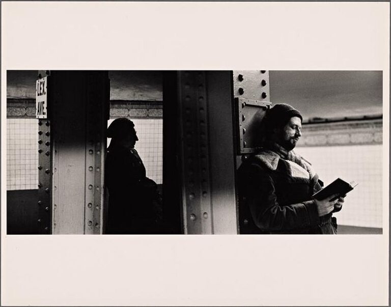 New York Subways 1977: Alen MacWeeney | MONOVISIONS - Black & White ...