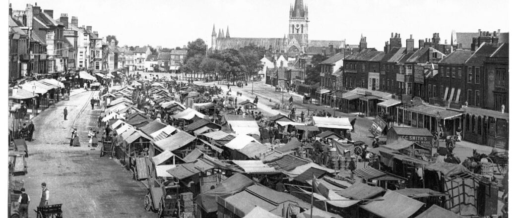 Vintage: Historic B&W Photos of Victorian-era Yarmouth, England