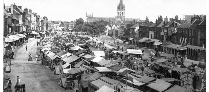 Vintage: Historic B&W Photos of Victorian-era Yarmouth, England
